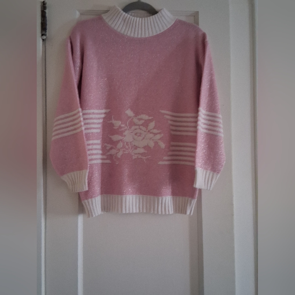 Pink & white floral Sweater - Picture 4 of 10